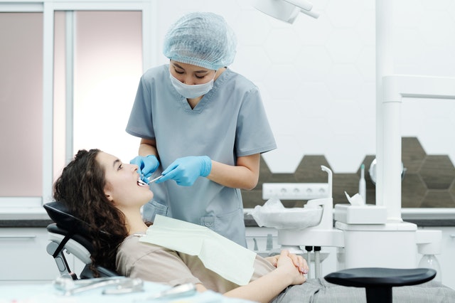When to call an emergency dentist in Lilydale